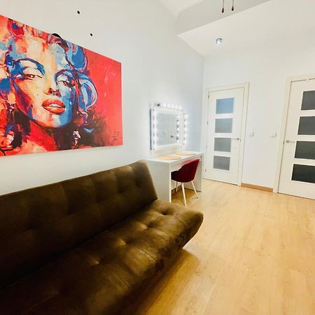 Apartamento Muy Centrico - Entre Palacio Real Y Plaza Mayor Madrid Exterior photo