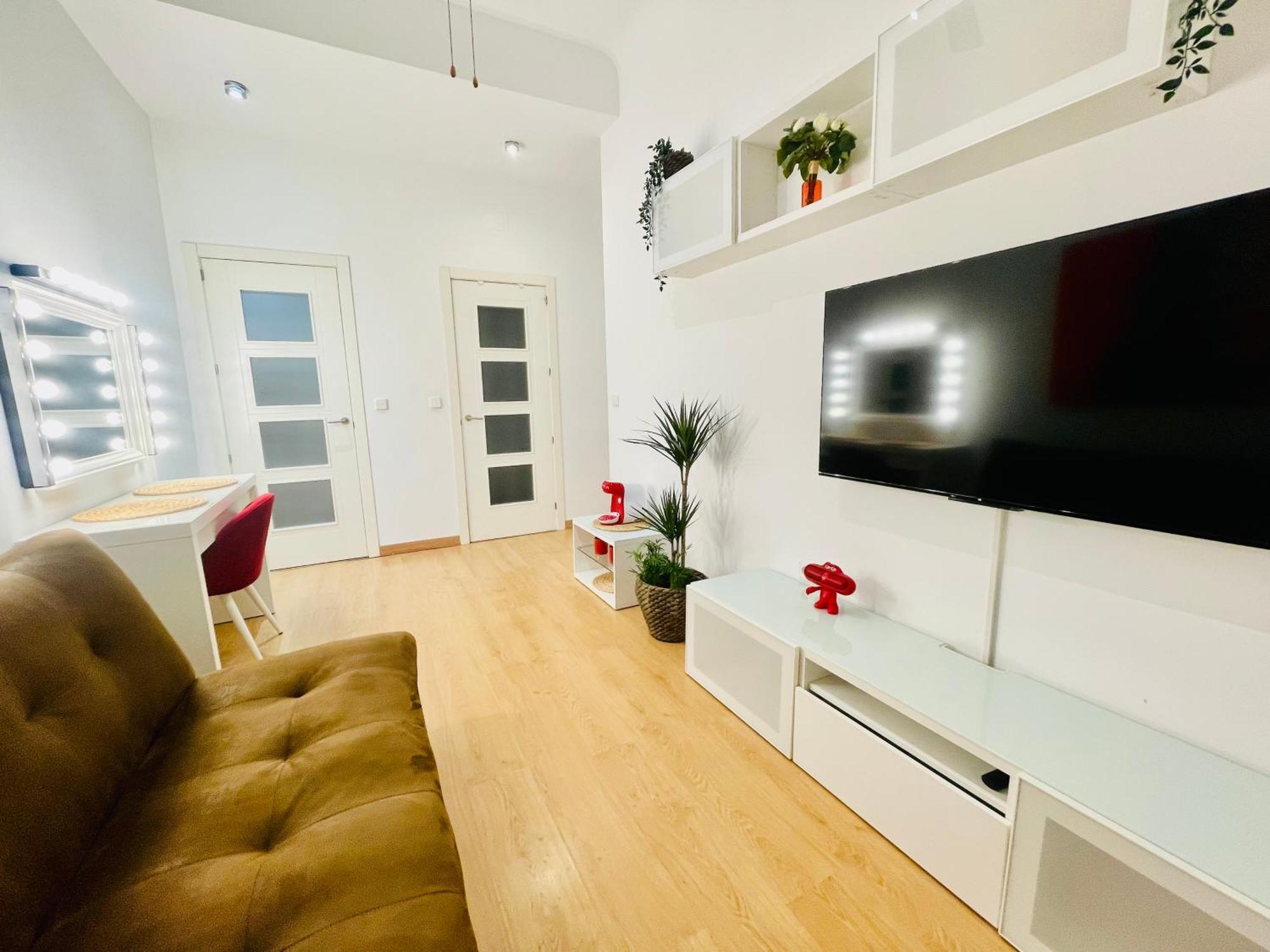Apartamento Muy Centrico - Entre Palacio Real Y Plaza Mayor Madrid Exterior photo